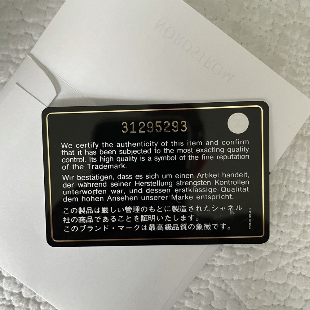 ‼️SOLD‼️CHANEL 21S Ivory Iridescent Caviar Classic - Picture 11 of 11